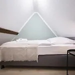 Charmoehr Homes *