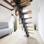 Charmoehr Homes