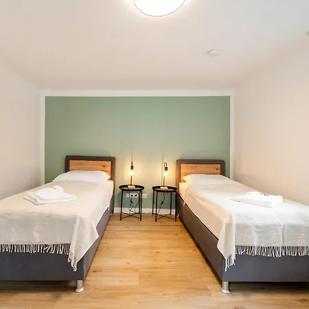 Charmoehr Homes * Эринген