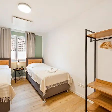 Charmoehr Homes Эринген