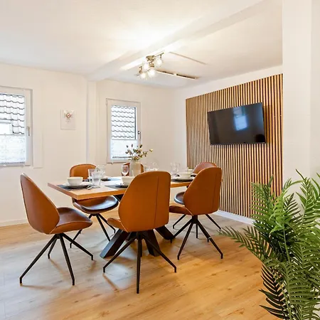 Апартаменты Charmoehr Homes Эринген