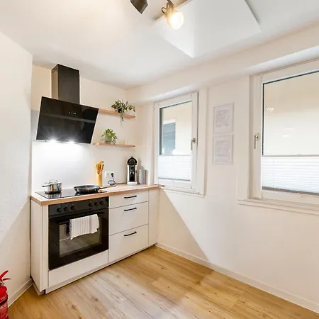 아파트 Charmoehr Homes 오흐린겐